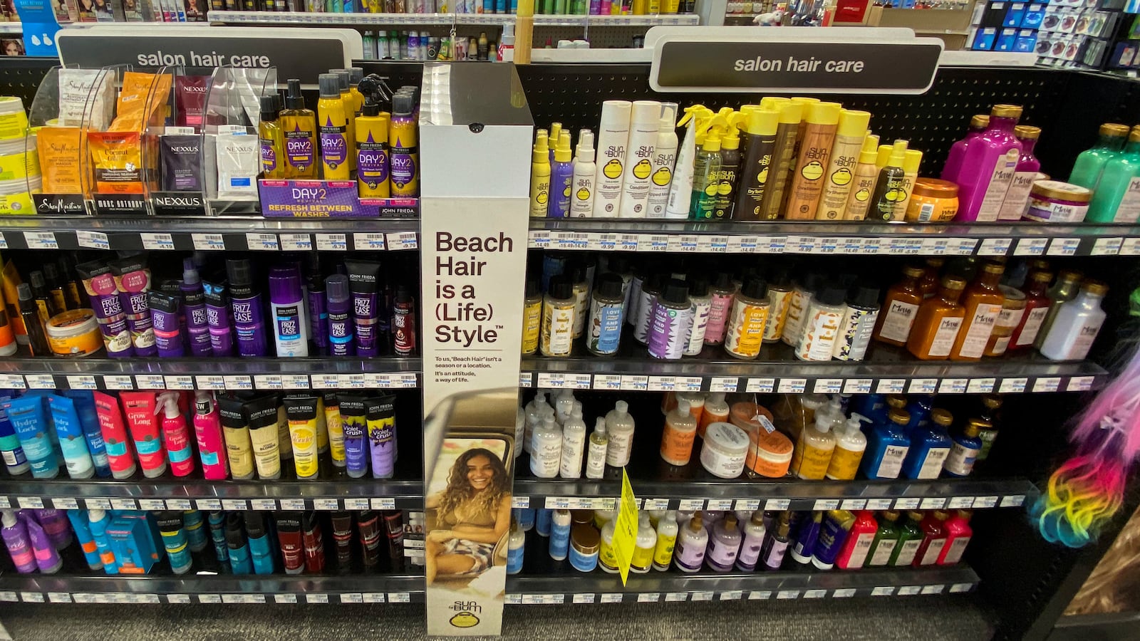 2020-09-30T051033Z_1723315351_RC2T8J90CQEF_RTRMADP_3_HEALTH-CORONAVIRUS-GLOBAL-BEAUTY_m86rr9