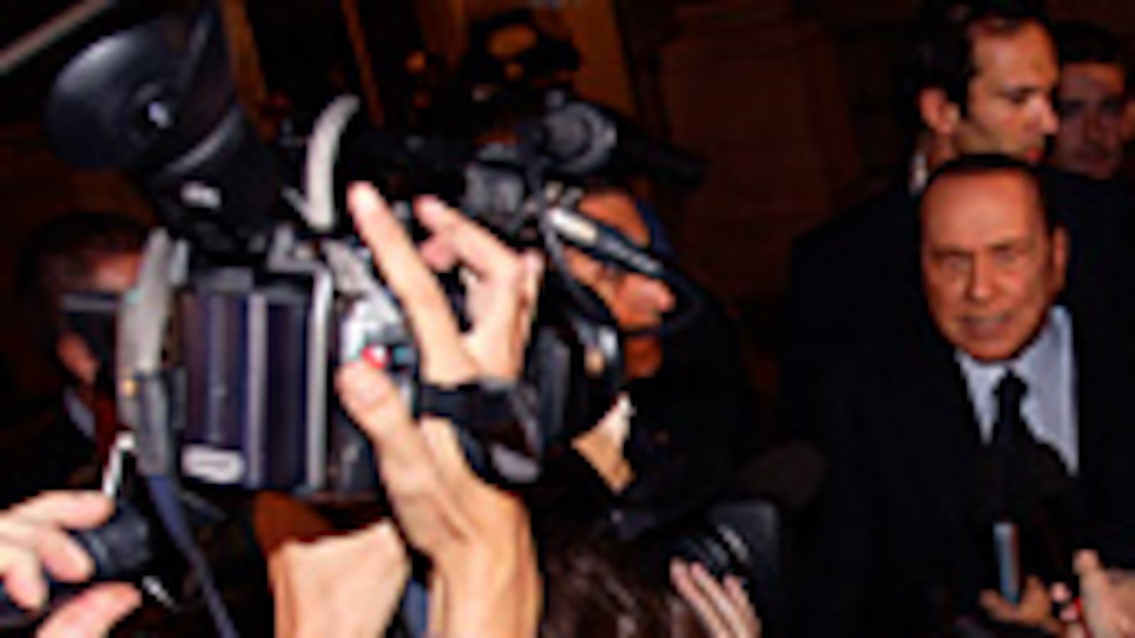 articles/2009/10/07/berlusconi-loses-his-shield/nadeau-berlusconi-immunity_54659_mlobof