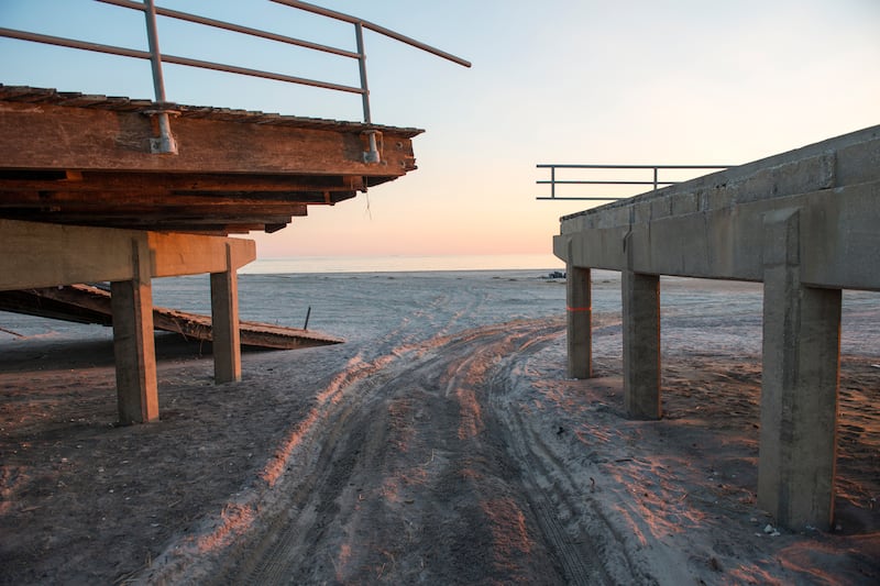 galleries/2013/04/29/hurricane-sandy-rebuilding-and-recovery-photos/20130427-rockaway4_fyr8mo
