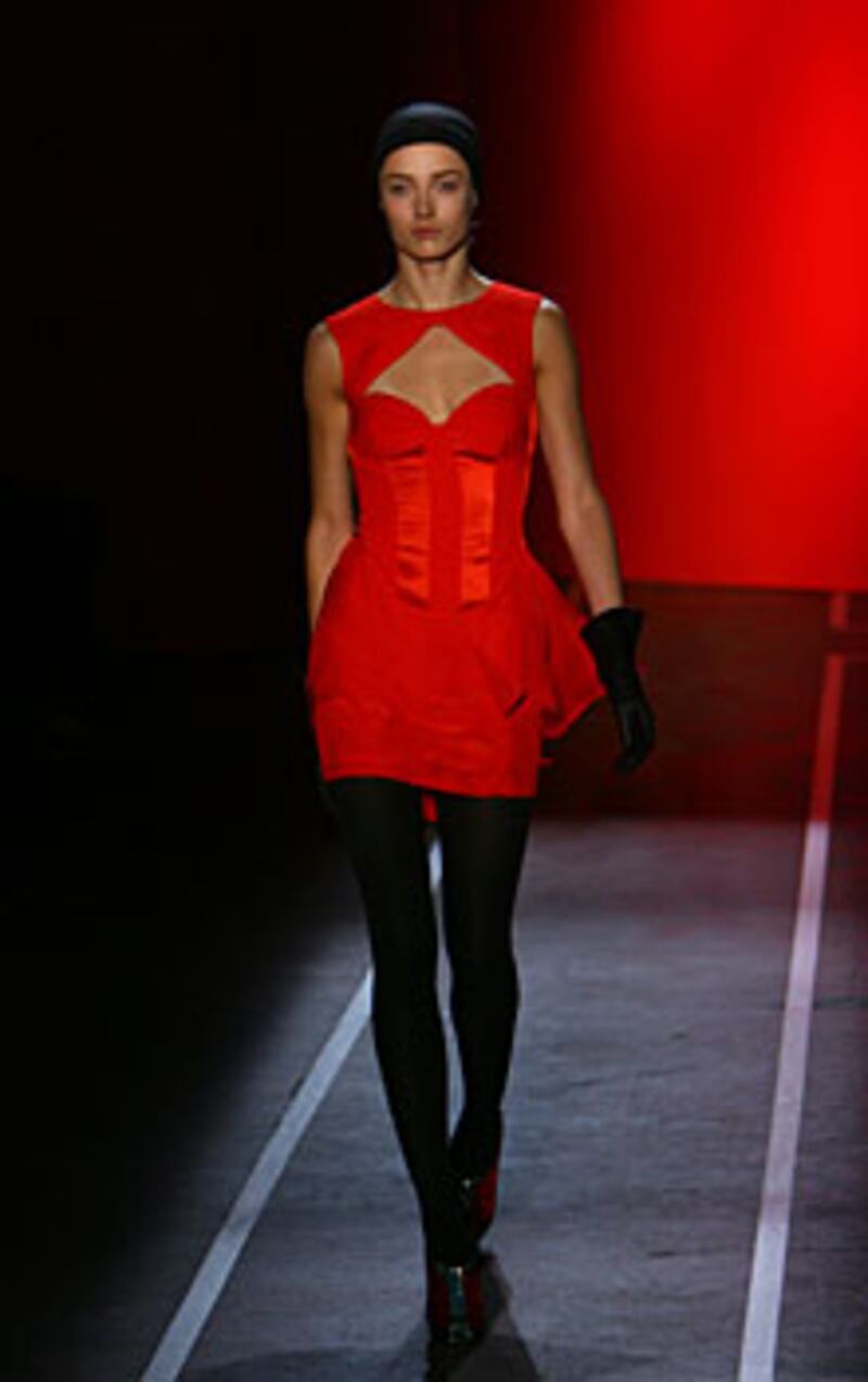 galleries/2009/02/17/peek-a-boo-chic/fashion-cut-out---jonathan-saunders_xm2pox