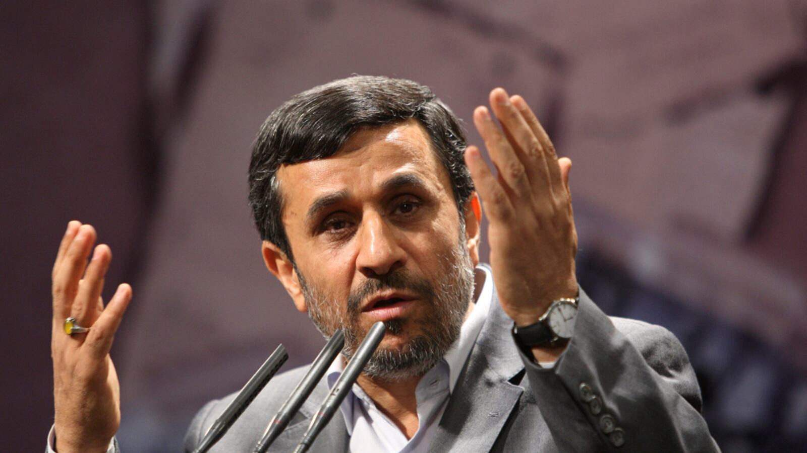 cheats/2011/07/29/u-s-iran-in-alliance-with-al-qaeda/ahmadinejad-cheat_ckclks