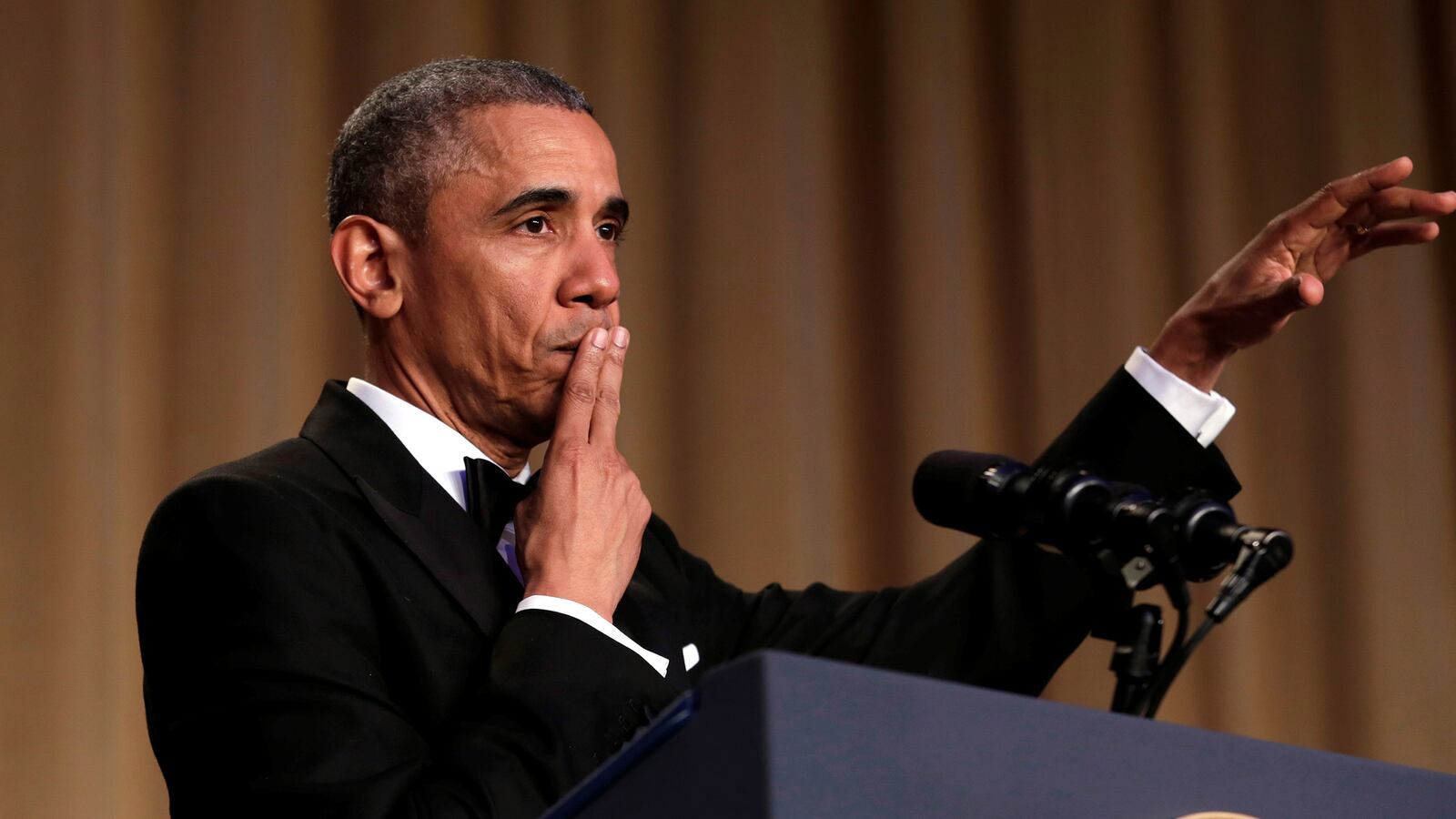 articles/2017/04/11/the-best-white-house-correspondents-dinner-jokes-of-all-time/170411-WHCD-tease_s25msr