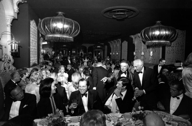 galleries/2010/01/18/uchitel-nightlife/uchitel-nightlife-6_j42aou