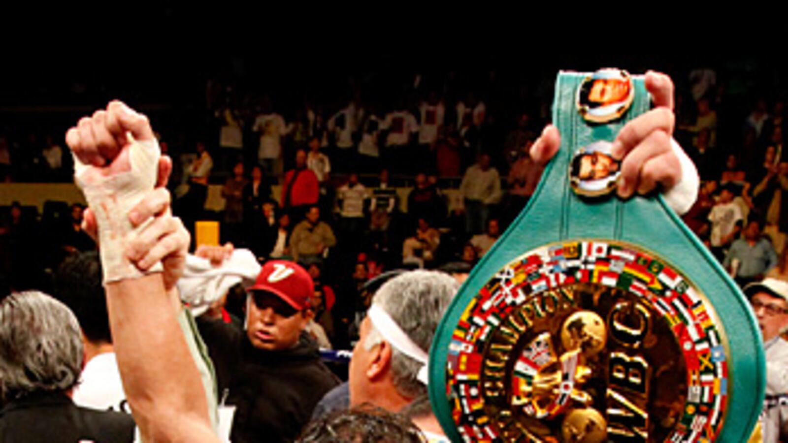 cheats/2010/04/19/champion-boxer-commits-suicide/edwin-valero_xfiwvf