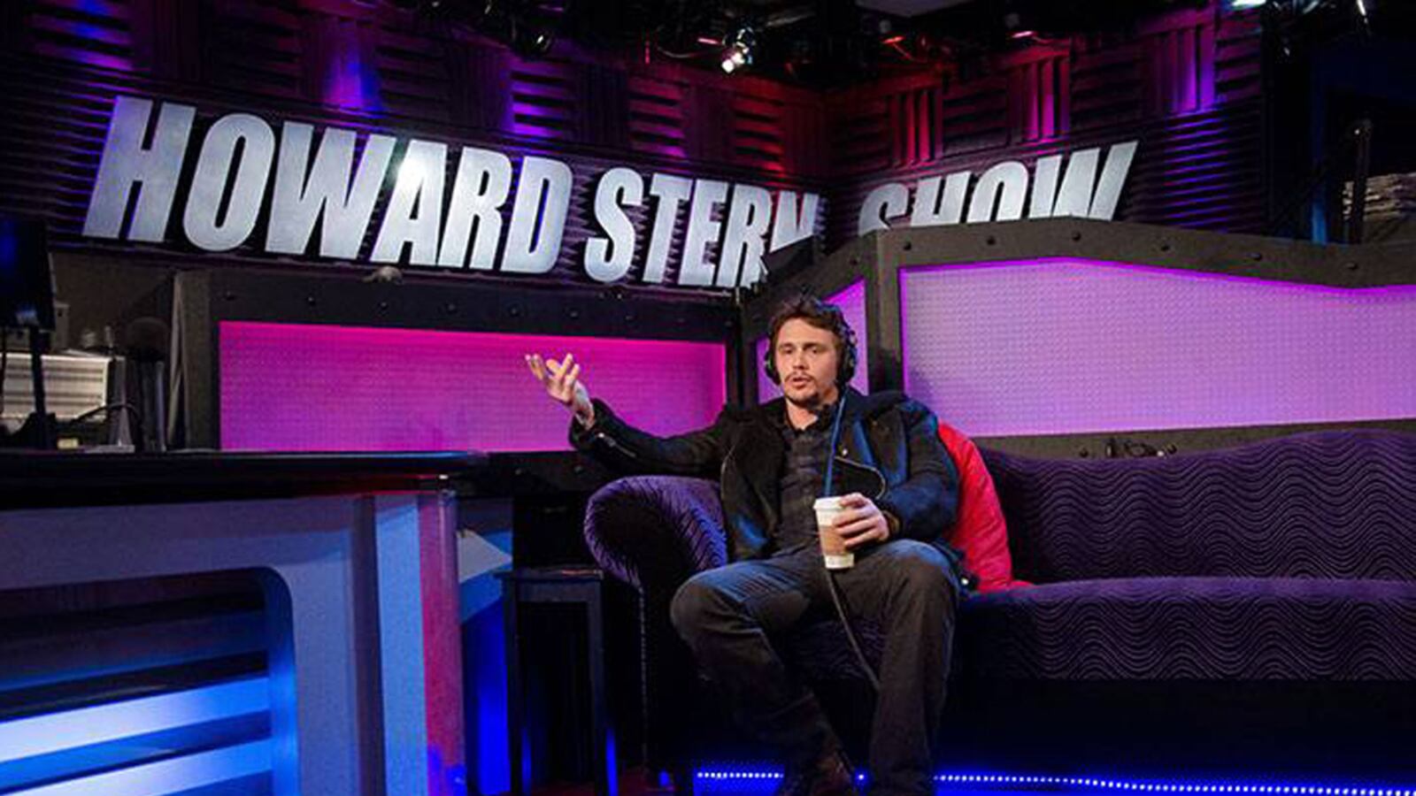 articles/2013/03/26/james-franco-on-turning-down-sex-with-lindsay-lohan-anne-hathaway-haters-more/130326-james-franco-howard-stern-tease_lleqzq