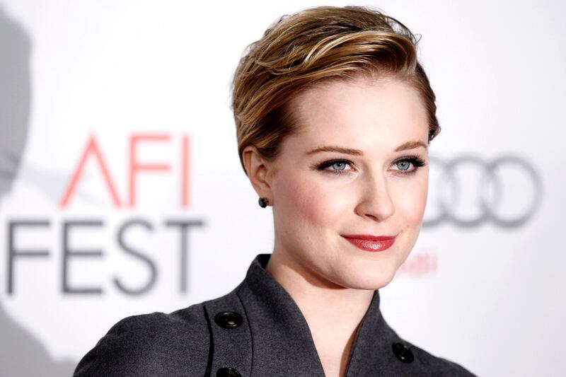 galleries/2013/08/09/beyonce-miley-rihanna-and-more-stars-with-pixie-cuts-photos/130808-short-hair-wood_cah4jo