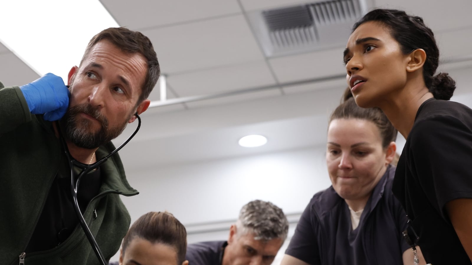 Noah Wyle and the cast of 'The Pitt'