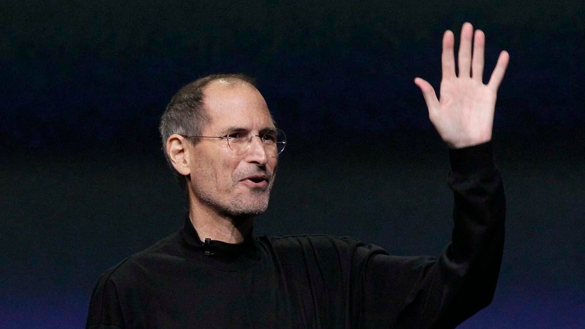 articles/2011/08/24/apple-stock-drops-as-ceo-co-founder-steve-jobs-announces-resignation/steve-jobs-resigns-lyons_sao9us