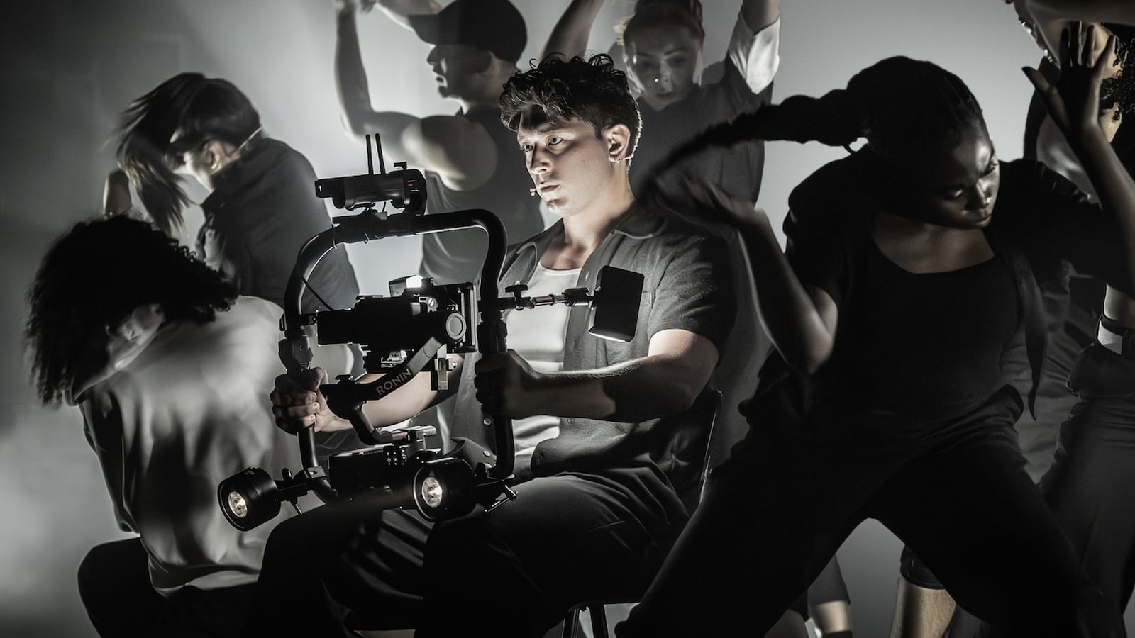 Tom Francis as ‘Joe Gillis' and the ensemble of Sunset Blvd on Broadway at the St. James Theatre.