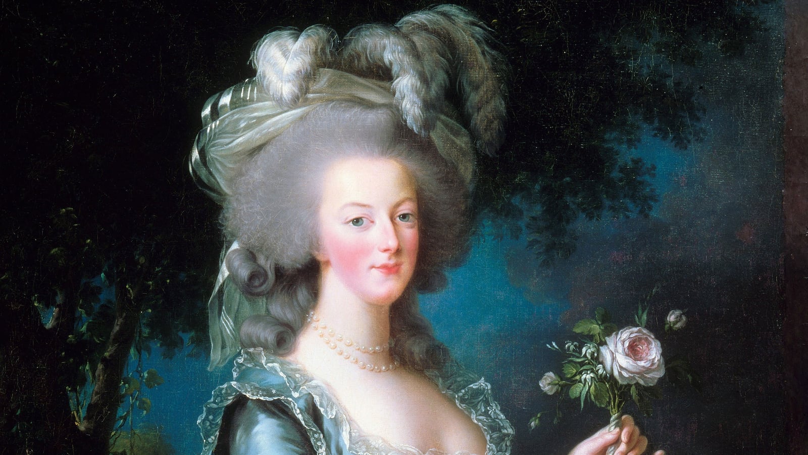 211029-marie-antoinette-hero_vizzlq