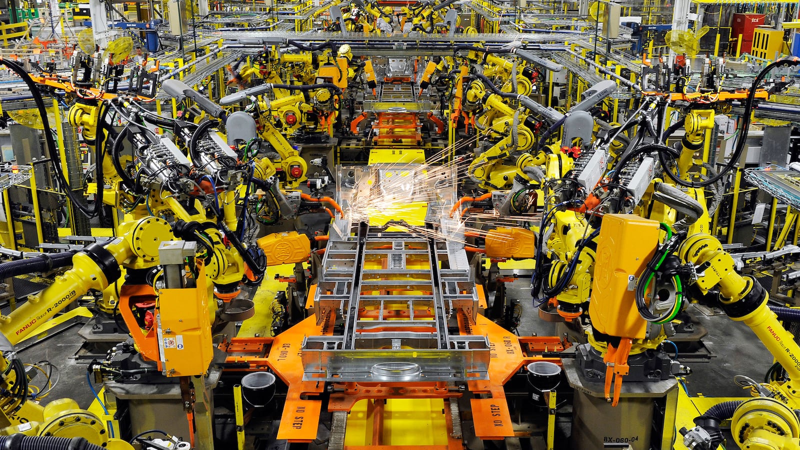 articles/2015/02/01/workers-new-robot-overlords-will-probably-not-be-welcome/150131-huff-robot-overlords-us-workers-tease_irtb9n