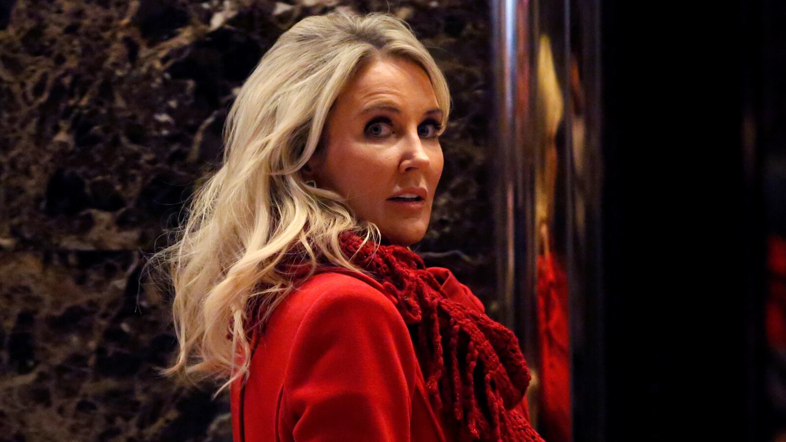 2016-12-16T120000Z_1702160530_RC1AEA7595A0_RTRMADP_3_USA-TRUMP_q3gcow