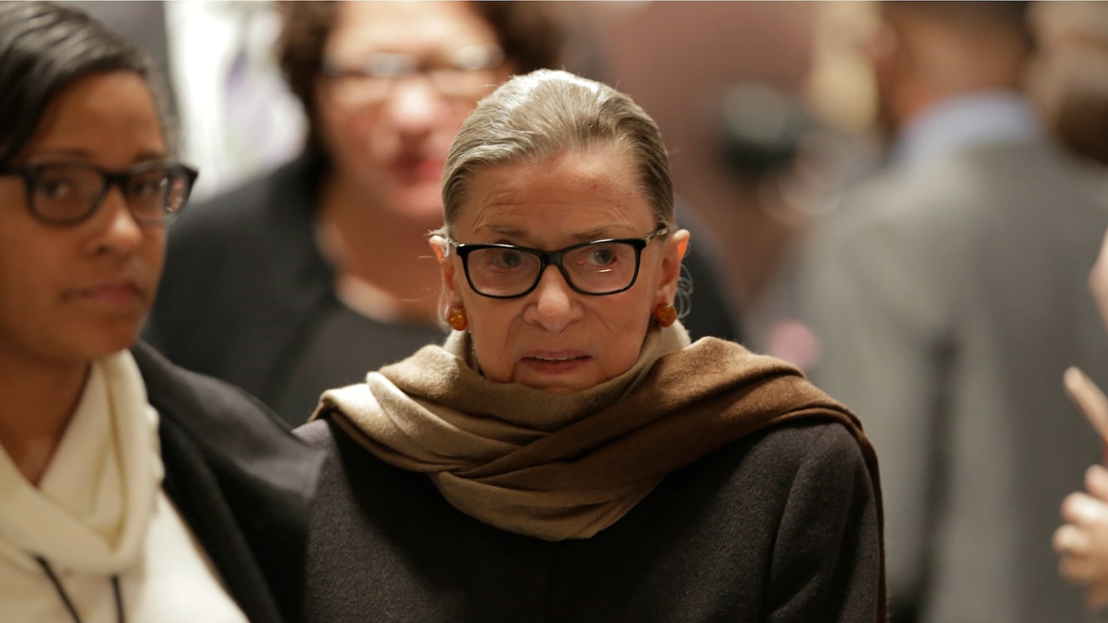 cheats/2016/10/14/ginsburg-i-shouldn-t-have-answered-kaepernick-question/161014-RBG-retraction-cheat_zoezuw