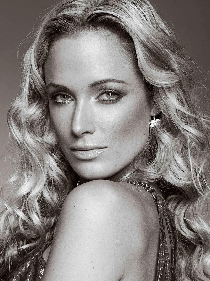 galleries/2013/02/14/reeva-steenkamp-photos-who-was-oscar-pistorius-s-girlfriend/reeva-steenkamp-2_dvh32h