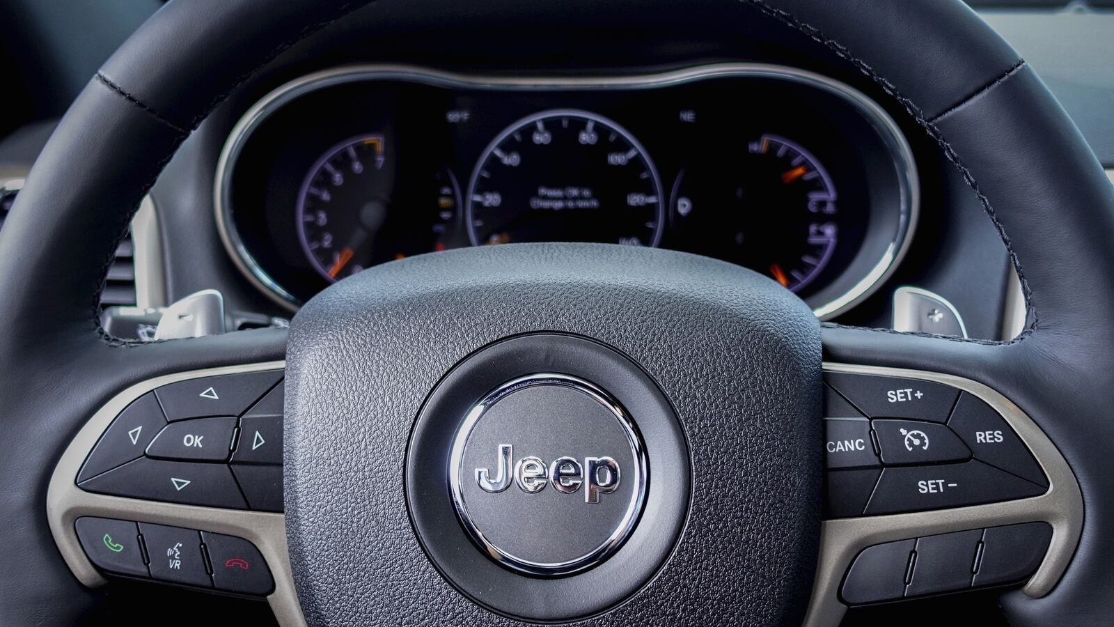 cheats/2015/07/26/fiat-chrysler-faces-105m-fine/150726-chrysler-cheat_uutge1