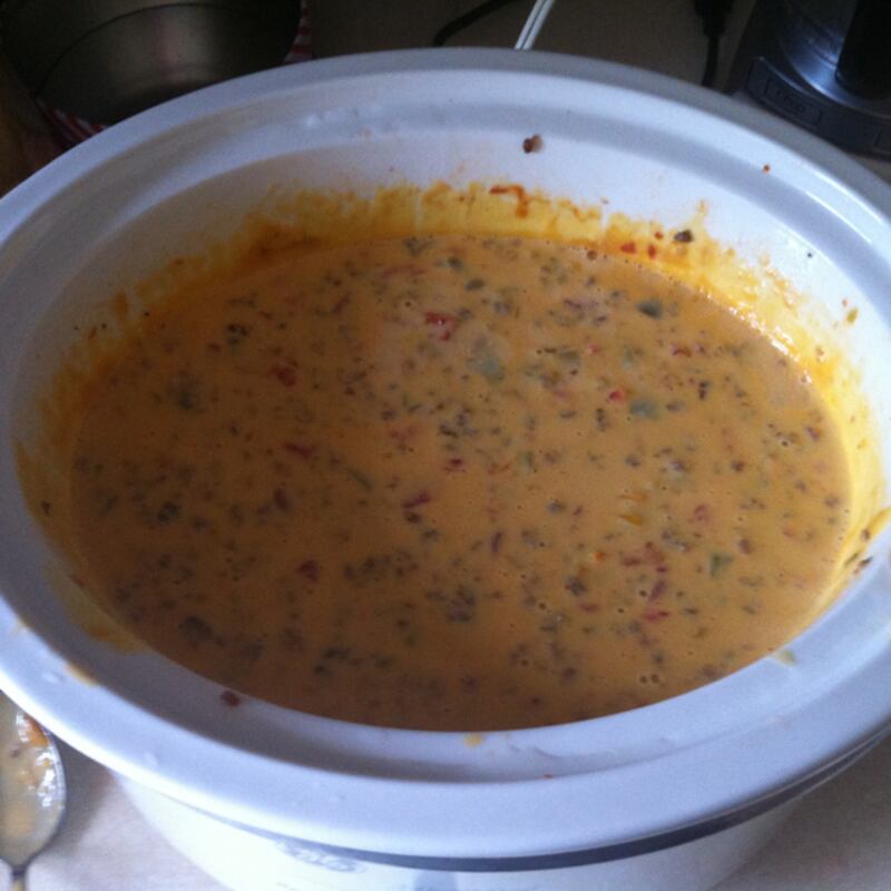 galleries/2013/02/04/readers-submit-super-bowl-snack-photos/queso-super-bowl-snacks_yfvkmz