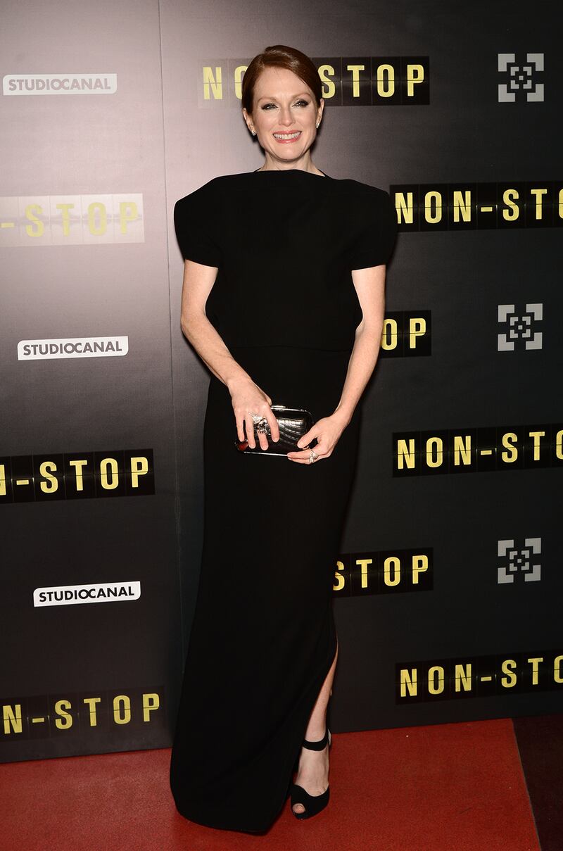 galleries/2014/01/31/from-rihanna-to-kerry-washington-the-best-and-worst-dressed-of-the-week/140130-best-worst-moore_qihwp3