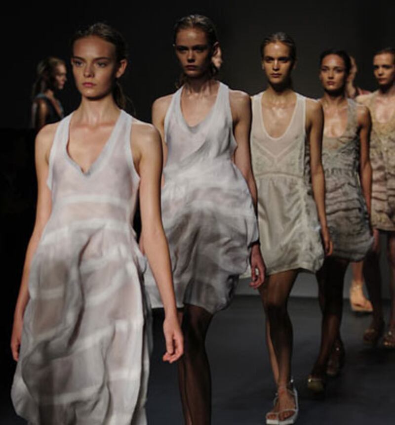 galleries/2009/09/18/10-best-collections-of-fashion-week/fashion-roundup---calvin-klein_decxnv