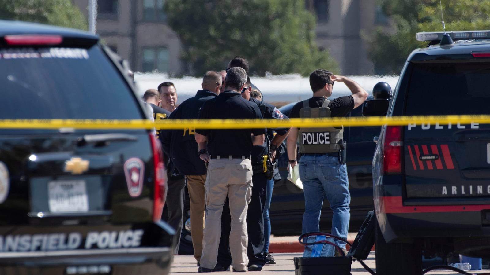 2021-10-06T222318Z_690146015_RC2B4Q9SP7WY_RTRMADP_3_TEXAS-SHOOTING_dyuhrp