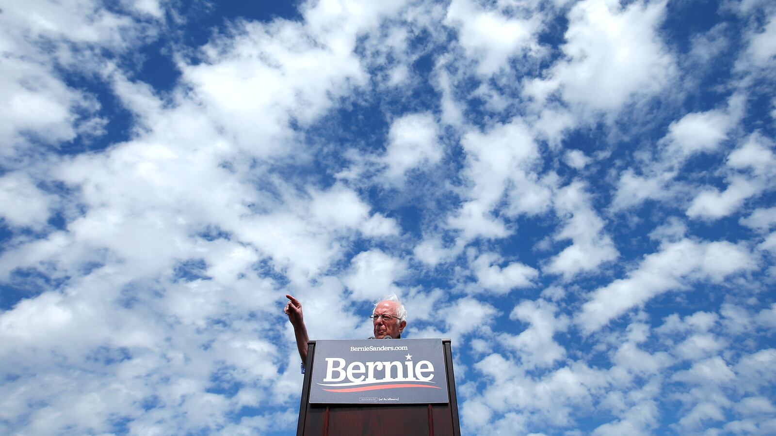 200221-trudo-bernie-tease_eojsp8