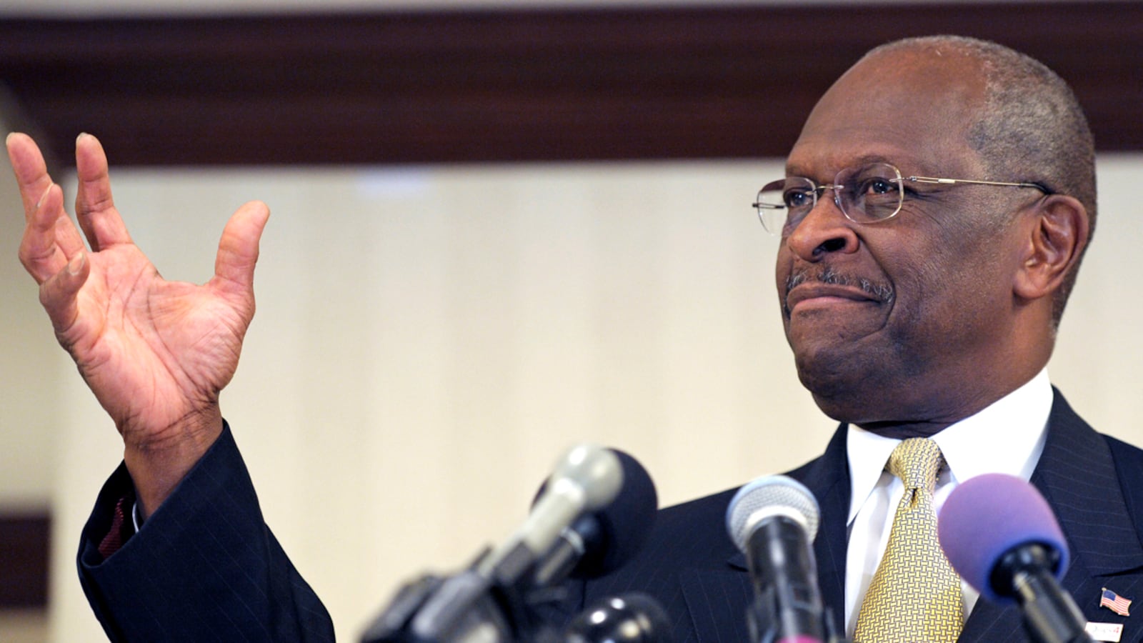 cheats/2011/11/02/third-woman-claims-cain-harassment/herman-cain-still-aheads-gop-canidates-cs_v4vxy4