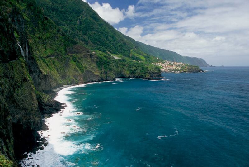 galleries/2010/07/14/island-escapes/100-island-book---madiera_e9som4