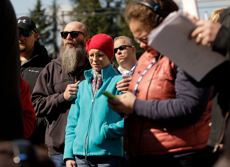 galleries/2014/03/25/without-warning-mudslide-covers-washington-town-photos/140325-wa-mudslide-11_mmc2so