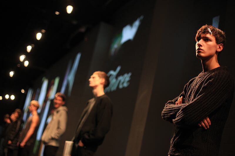 galleries/2014/01/29/backstage-at-rag-and-bone-men-s-fashion-week-2014-photos/ragbonefw-gal-01_jf501x