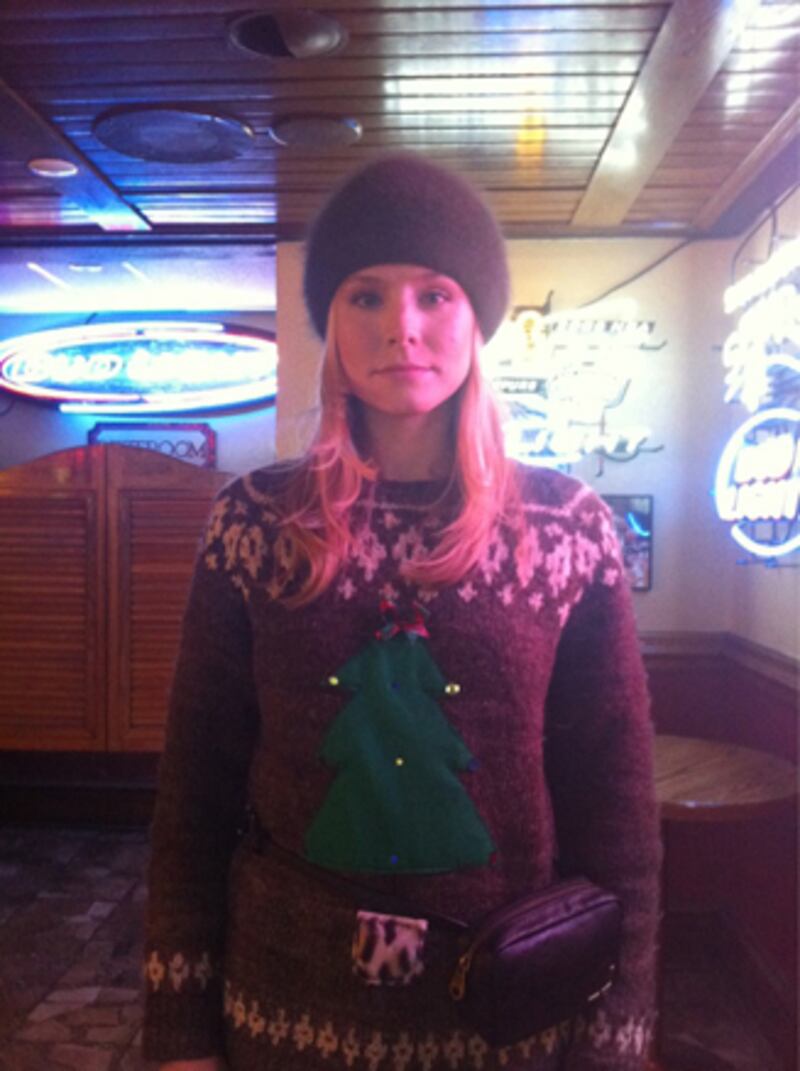 galleries/2010/12/30/best-celebrity-twit-pics/twitpi0102---kristin-bell_dgw5vd