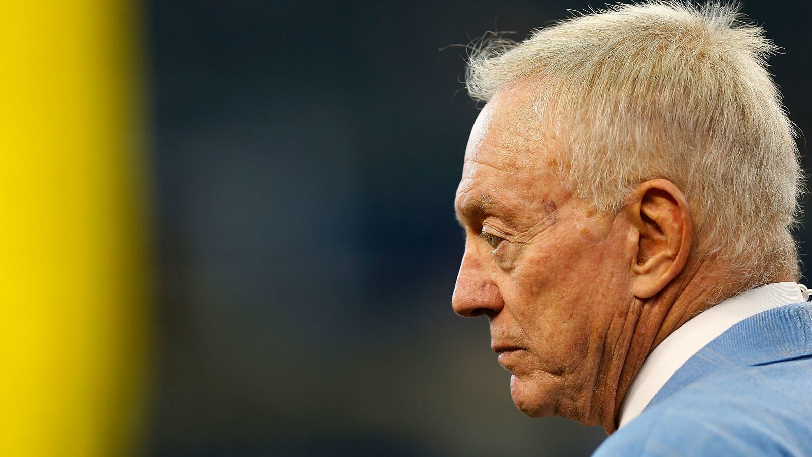 cheats/2014/10/16/cowboys-owner-settles-sex-assault-suit/141016-jerry-jones-cheat_kqyv9l