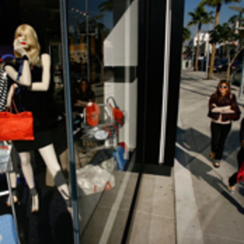 articles/2009/01/13/bargain-hunting-in-beverly-hills/mcelwaine-beverly-hills-shoppin_okhacx