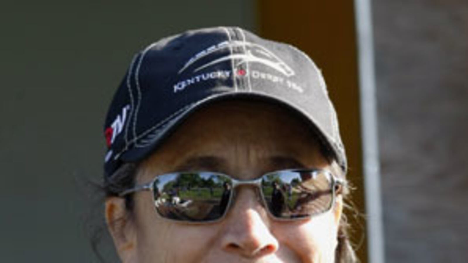 cheats/2010/05/01/woman-jockeys-for-first-derby-win/woman-jockeys-for-first-derby-win---alexis-barba_ux80we