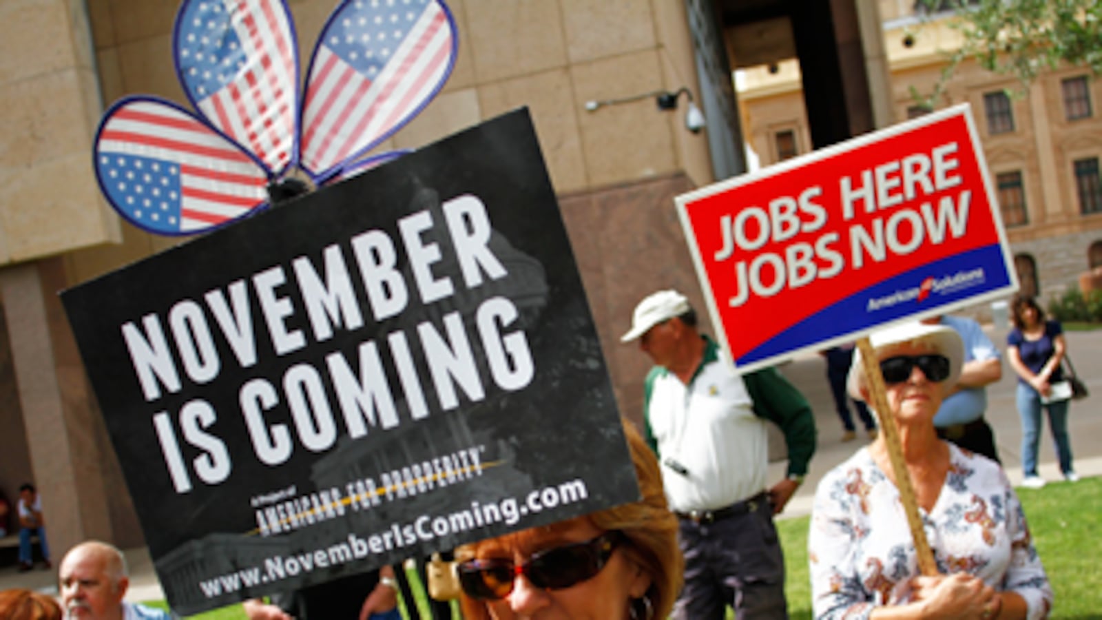 articles/2010/11/01/the-stimulus-worked-the-gops-big-lie/evans-stimulus_137904_ehq1pq