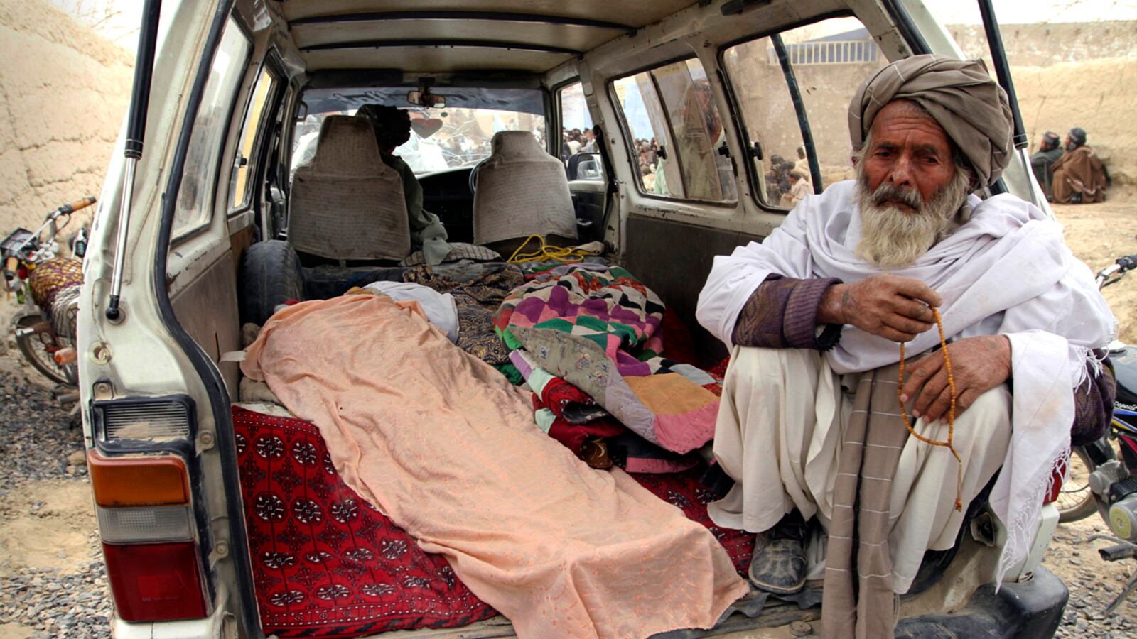 articles/2012/03/11/us-soldier-murders-afghan-civilians-in-latest-blow-to-afghan-american-relations/solider-shooting-afghanistan-moreau_ihy5je