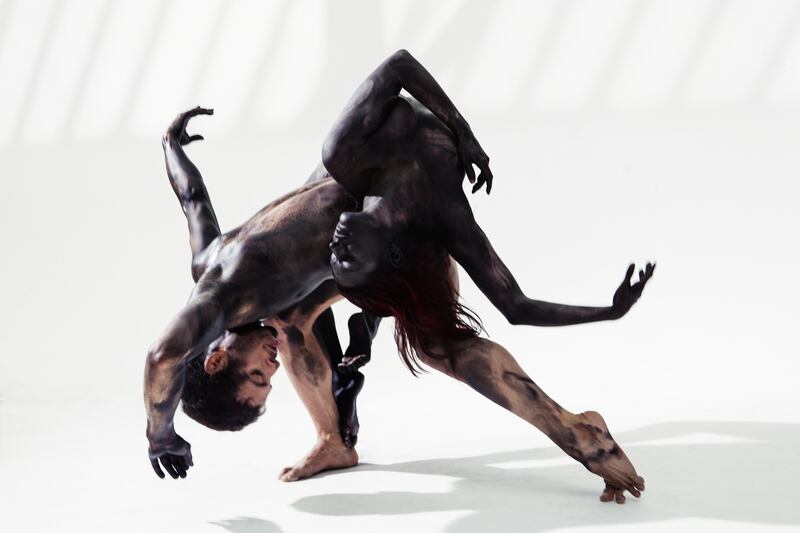 galleries/2013/03/26/james-houston-s-natural-beauty-features-stars-in-the-nude-photos/James-Houston-Natural-Beauty-09_qiatfu