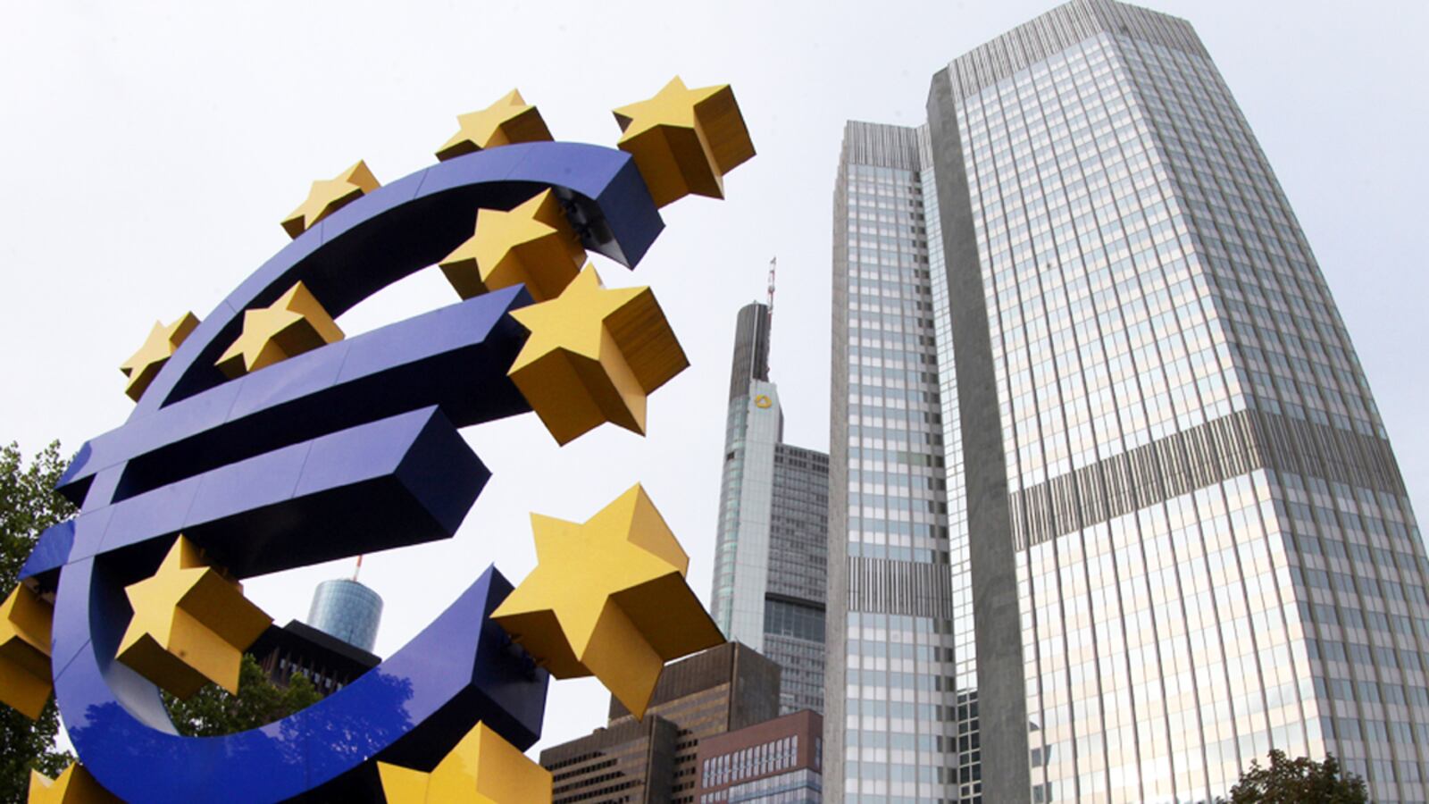 cheats/2012/07/09/eu-makes-spain-bailout-deal/EU-will-back-banks-box_cbld3l