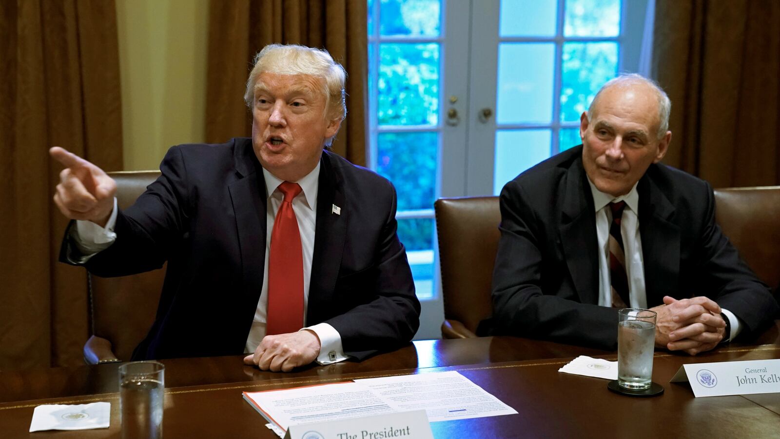 171025-kelly-cheat_qt6ejd