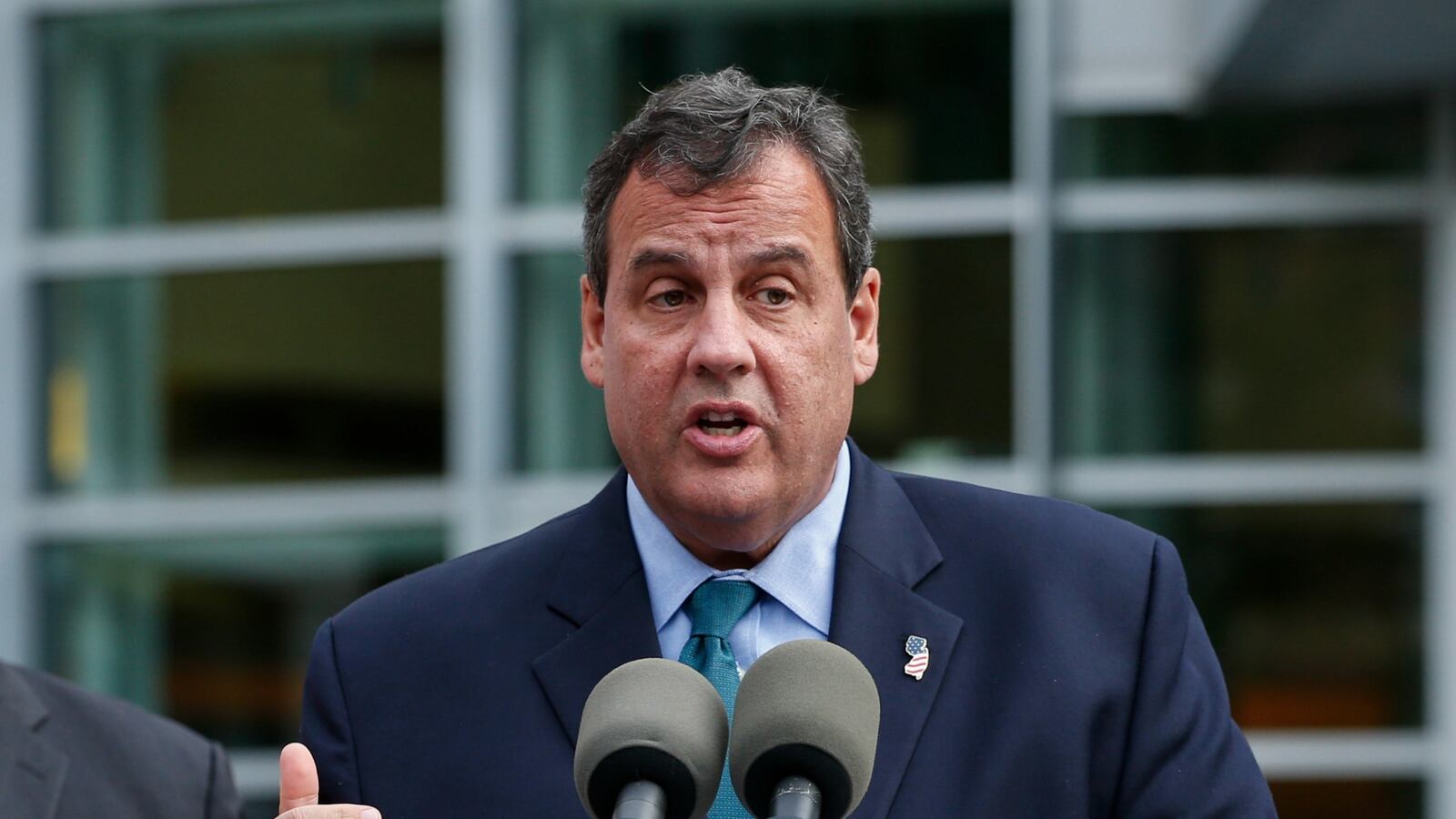 cheats/2014/10/26/chris-christie-defends-ebola-quarantines/141026-chris-christie-cheat_nui3q8