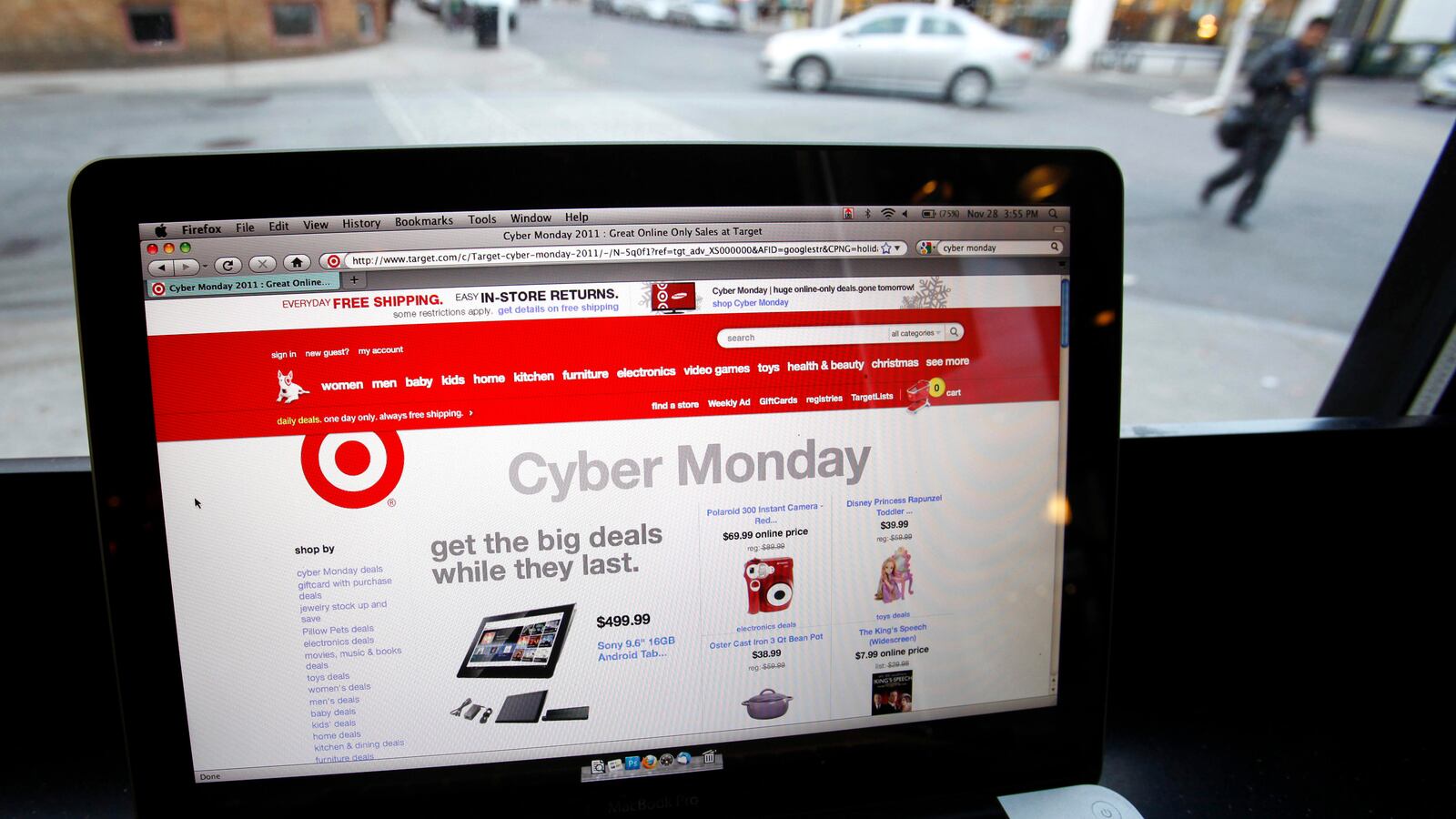 cheats/2012/11/26/record-cyber-monday-sales-expected/record-cyber-monday-sales-expected-cheat_qmrt1y