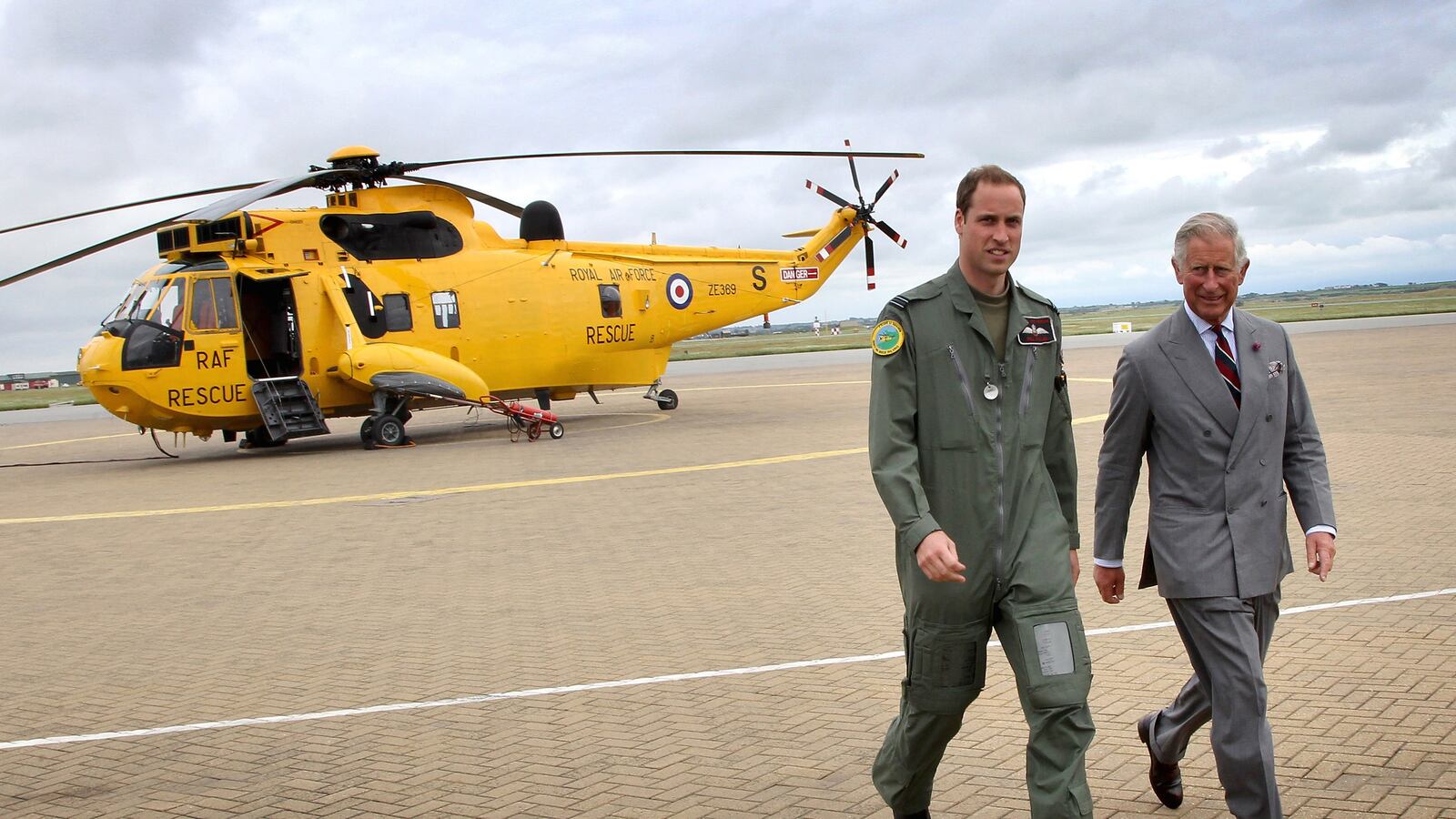 articles/2013/08/15/prince-william-is-out-of-a-job-what-now/130815-prince-william-hines-tease_ciinkm