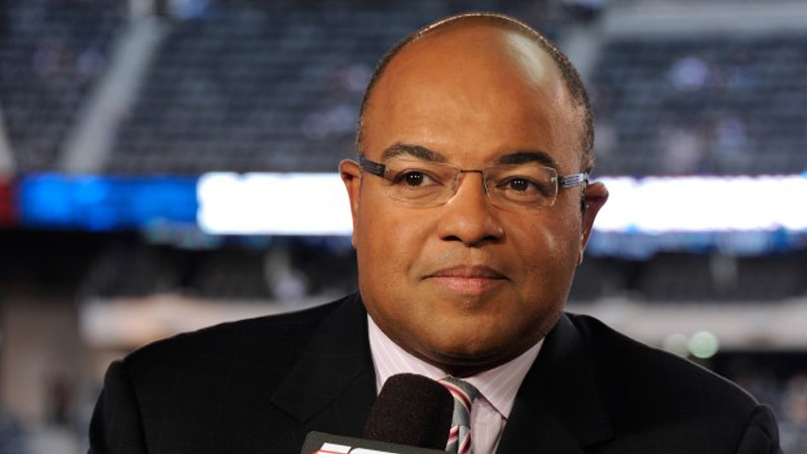 articles/2014/07/01/world-cup-anchor-mike-tirico-s-bizarre-history-reports-of-stalking-and-sexual-harassment/140630-stern-espn-tease_xomxix