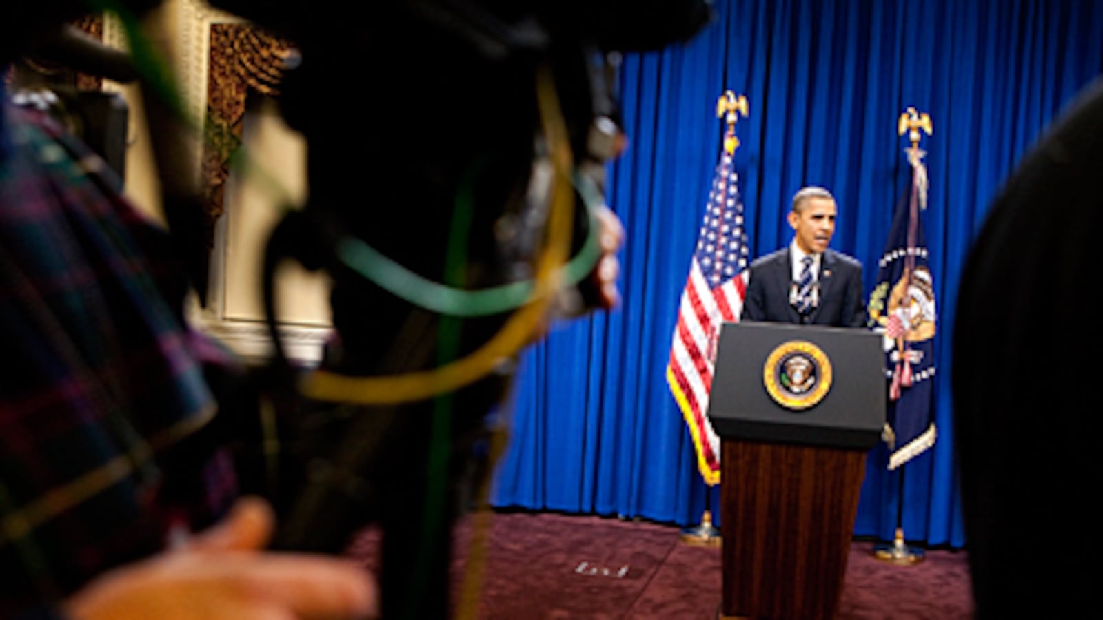 articles/2010/12/08/inside-obamas-tax-cut-gamble/kurtz-obama-tax-cut-gamble_146105_zdrgdq