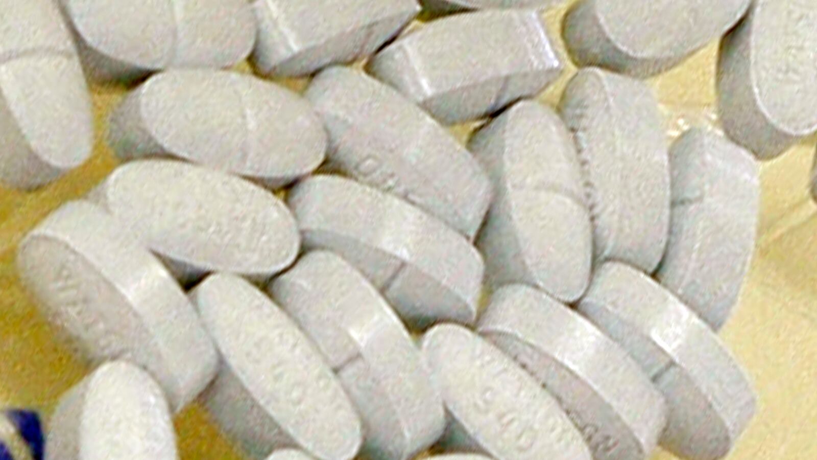 cheats/2012/11/11/legal-drug-overdoses-on-the-rise/prescription-painkillers-cheat_zdvowu