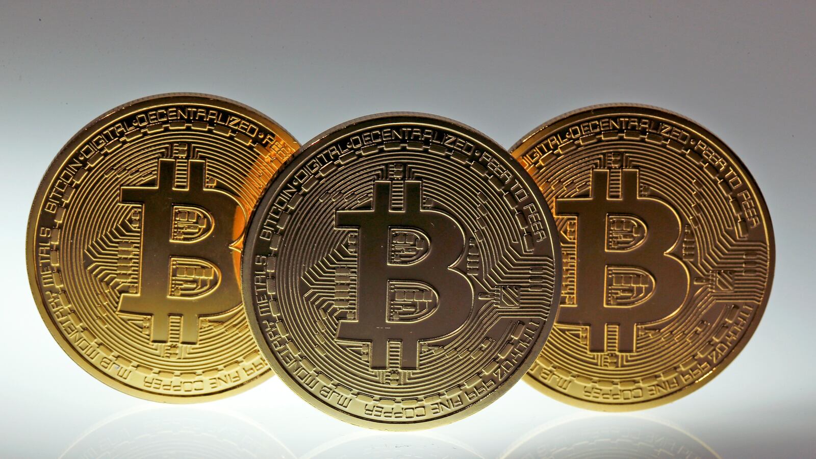 cheats/2014/01/17/bitcoin-breaks-into-nba/140117-bitcoin-cheat_bitxg4