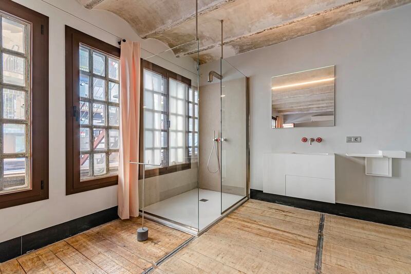 220306-omg-barcelona-09_fcfgk9