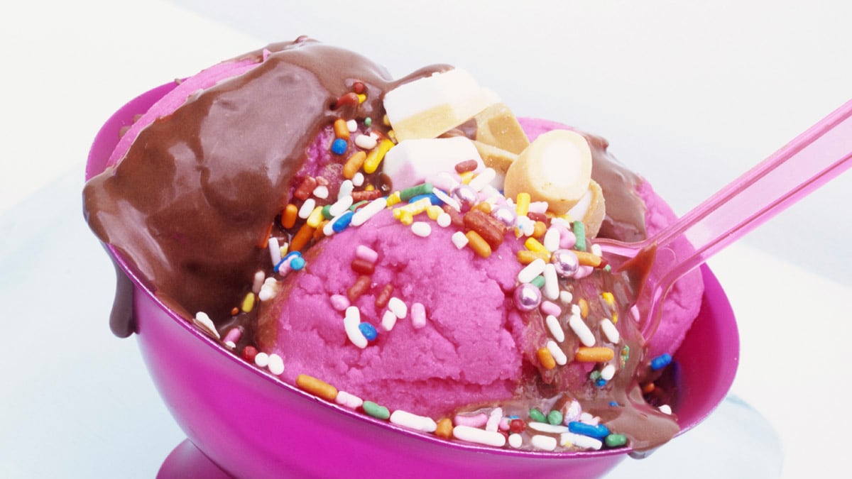 galleries/2012/09/03/how-to-throw-a-big-gay-ice-cream-social/ice-cream-social-tease_mgdy9t