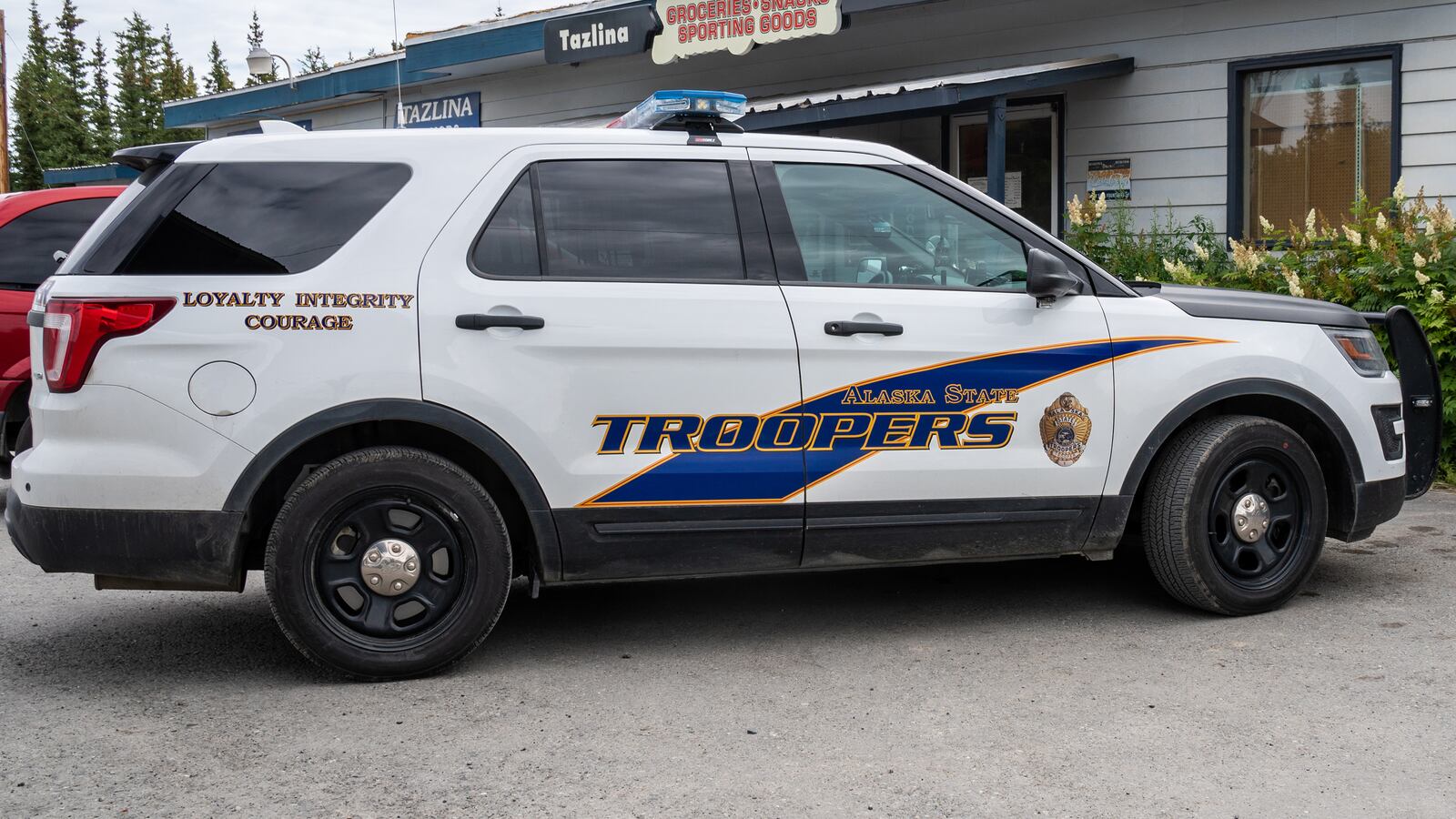 220727-alaska-trooper-01_rqc5ub