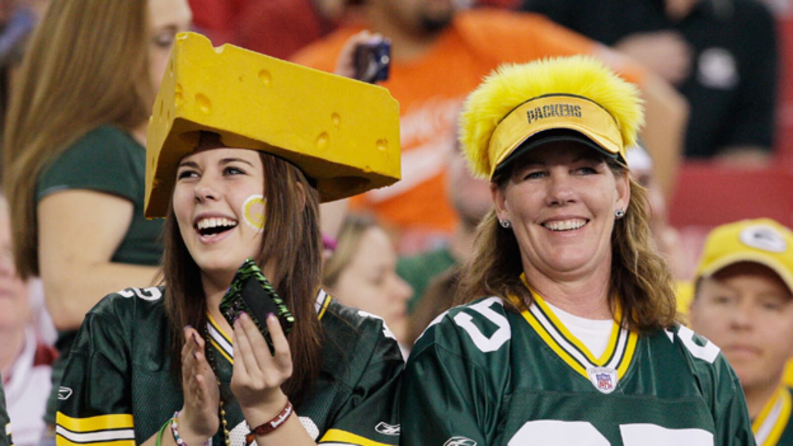 cheats/2011/01/23/packers-advance-to-super-bowl-xlv/football-fans---green-bay-packers_p4s2xs