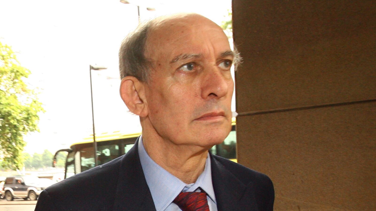 cheats/2011/08/02/new-arrest-in-phone-hacking-case/stuart-kuttner-murdoch-scandal-cheat_cdapp5