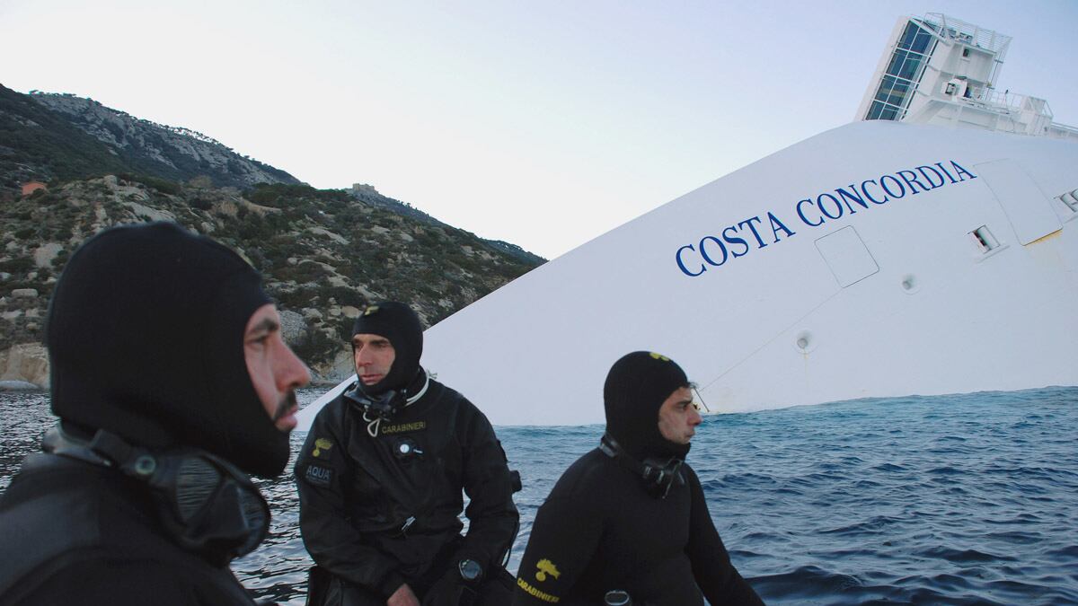 cheats/2012/01/21/12th-body-found-in-shipwreck/ship-wreck-twelfth-body-found-cheat_lee4ih